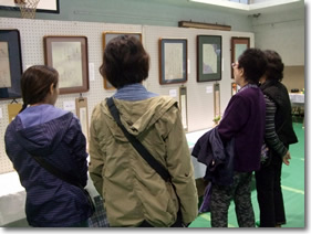 写真:展示の様子1(29年度)
