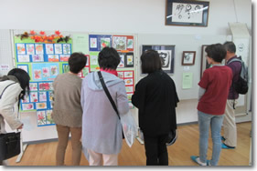写真:展示・体験の様子2(令和元年度)