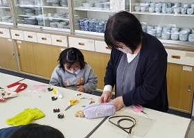 「クラフトバンド」講座の様子