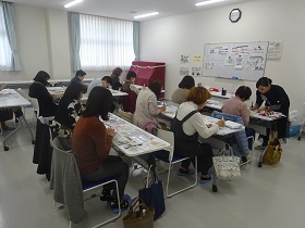 己書（おのれしょ）年賀状講座　講座の様子