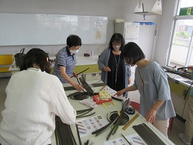 「クラフトバンド」の様子