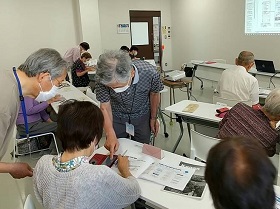 「スマートフォン講座」の様子