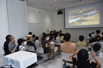 親子ドローン体験会座学のようす